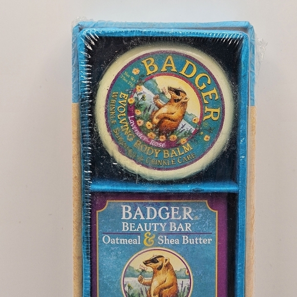NEW W.S. Badger Beauty Kit Lokta Box Set Beauty Bar Soap Body Oil Lip Balm Body - Picture 4 of 6